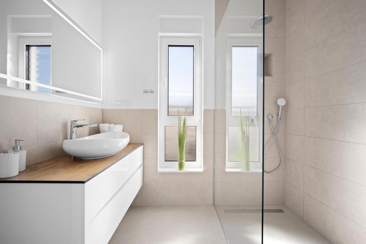 Adriatic Garden Apartments Okrug Gornji Dış mekan fotoğraf
