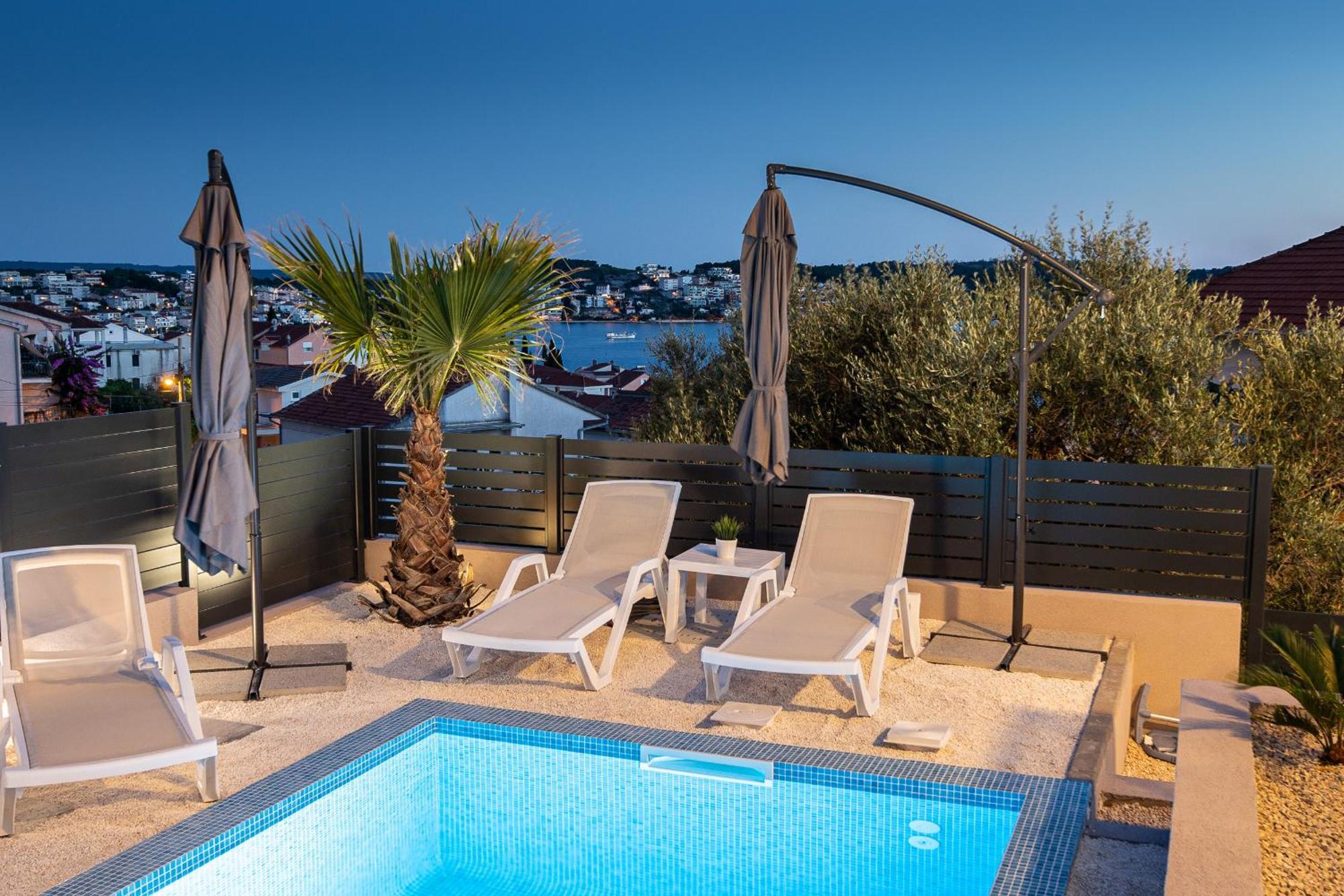 Adriatic Garden Apartments Okrug Gornji Dış mekan fotoğraf