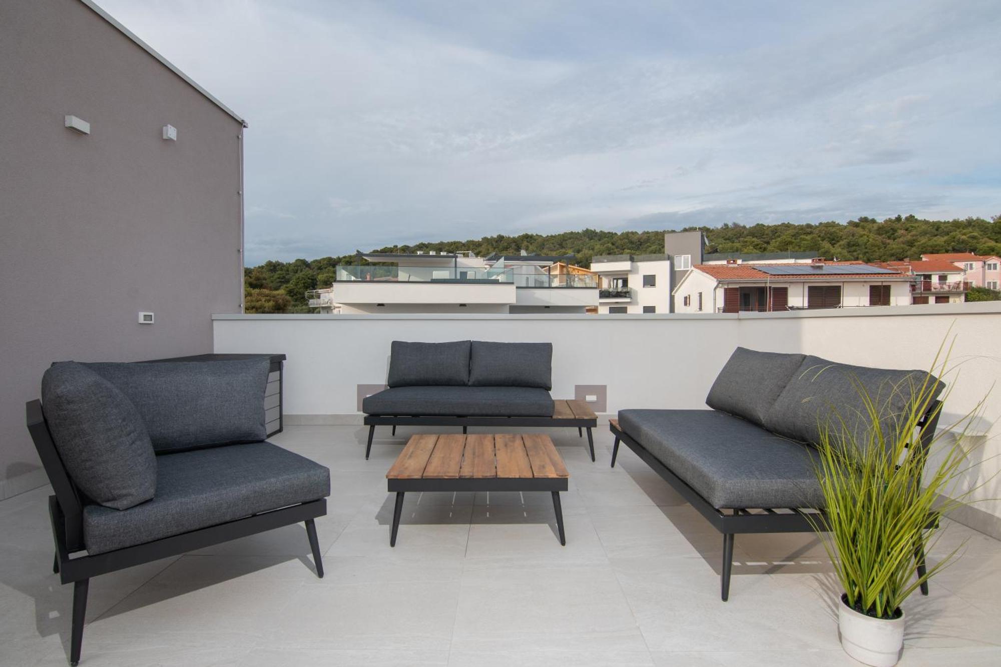 Adriatic Garden Apartments Okrug Gornji Dış mekan fotoğraf